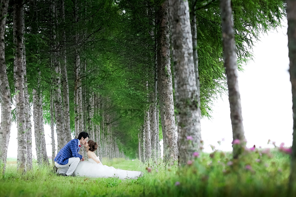 北海道・帯広の前撮り/フォトウェディングのロケーション撮影 | まるで映画のワンシーンのように。