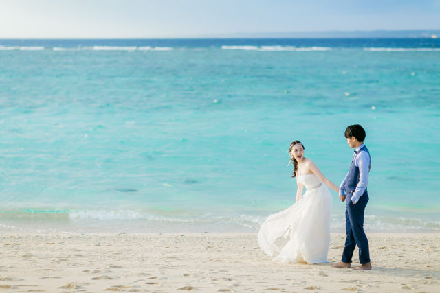 瀬底ビーチ（沖縄）の前撮り/フォトウェディング ロケーション撮影事例