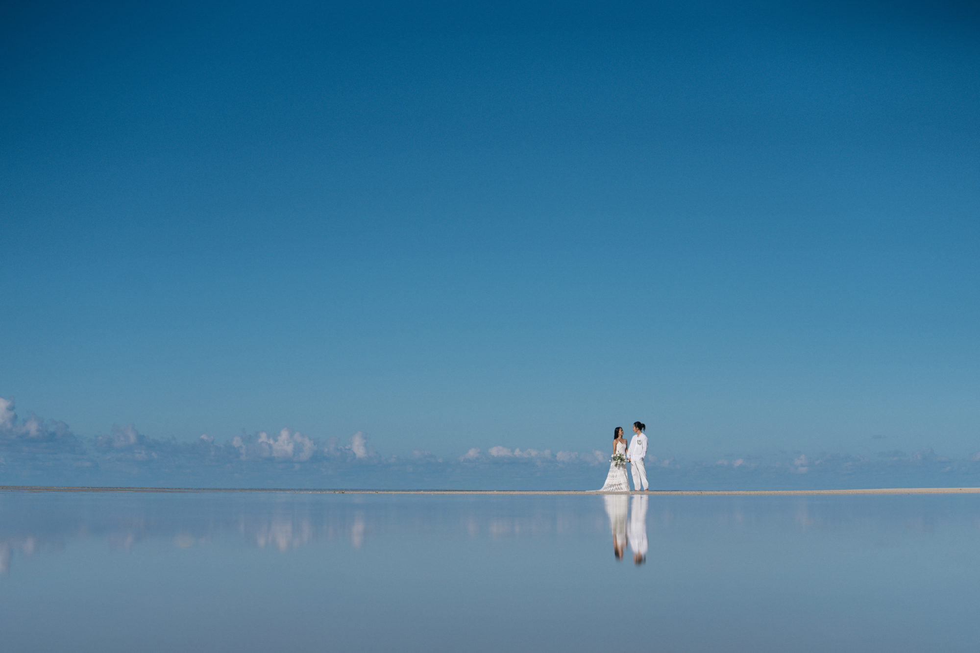 沖縄・宮古島の前撮り/フォトウェディングのロケーション撮影