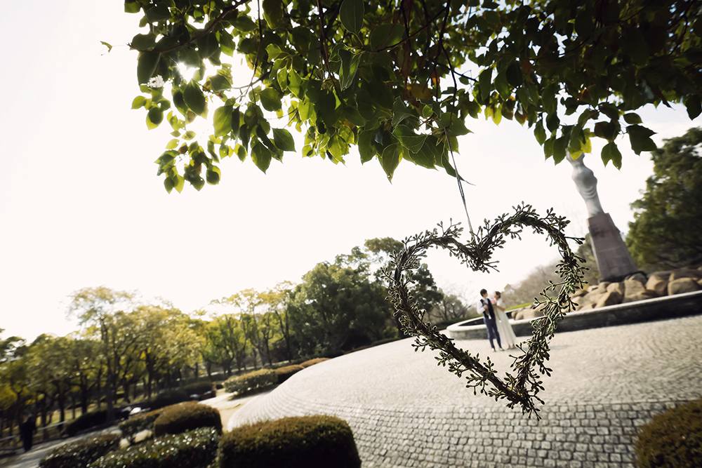 兵庫・甲山森林公園の前撮り/フォトウェディングのロケーション撮影 | まるで貸切のような２人だけの世界。