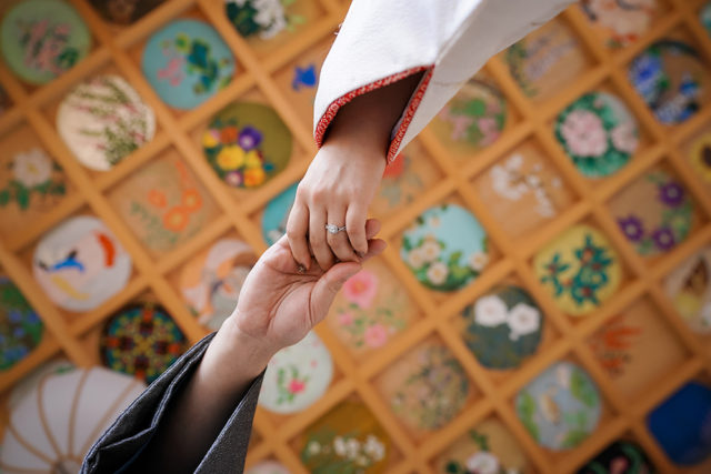 京都・正寿院の前撮り/フォトウェディングのロケーション撮影 | 可愛い天井画とのお写真はオススメ◎