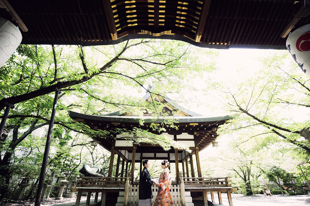 滋賀・天孫神社の前撮り/フォトウェディングのロケーション撮影 | 和装が似合う神社でのロケーション撮影。