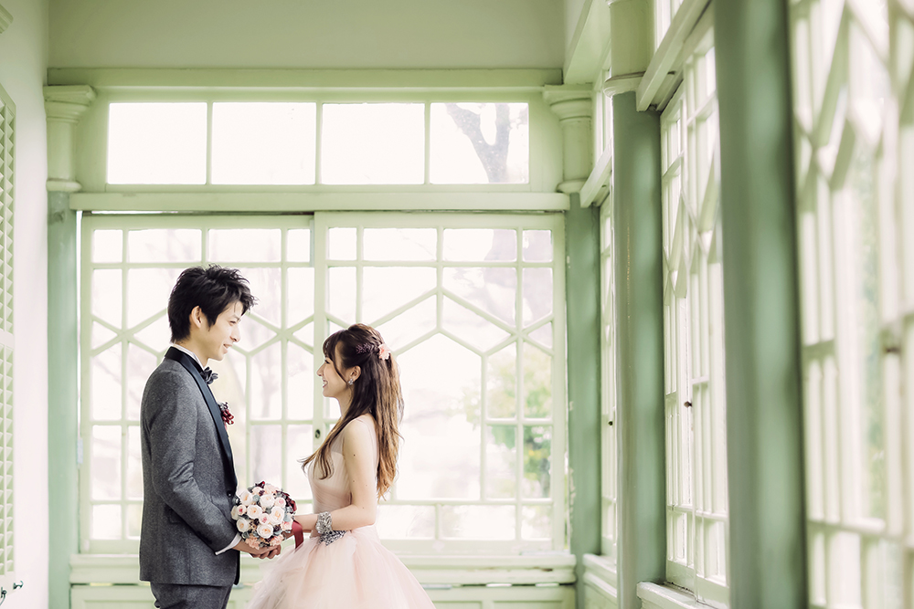 神戸・萌黄の館の前撮り/フォトウェディングのロケーション撮影 | 北野でも人気の可愛らしい洋館は人気の前撮りスポットです。