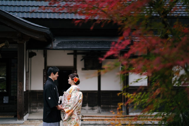 京都・正寿院の前撮り/フォトウェディングのロケーション撮影 | 秋深まる季節も似合うロケーション。