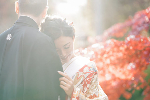 京都・大原野神社・紅葉の前撮り/フォトウェディングのロケーション撮影 | 優しい光に包まれながら。