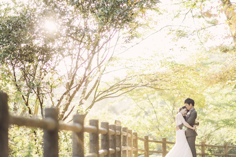 兵庫・神戸森林植物園の前撮り/フォトウェディングのロケーション撮影 | 四季折々の木々と一緒に。