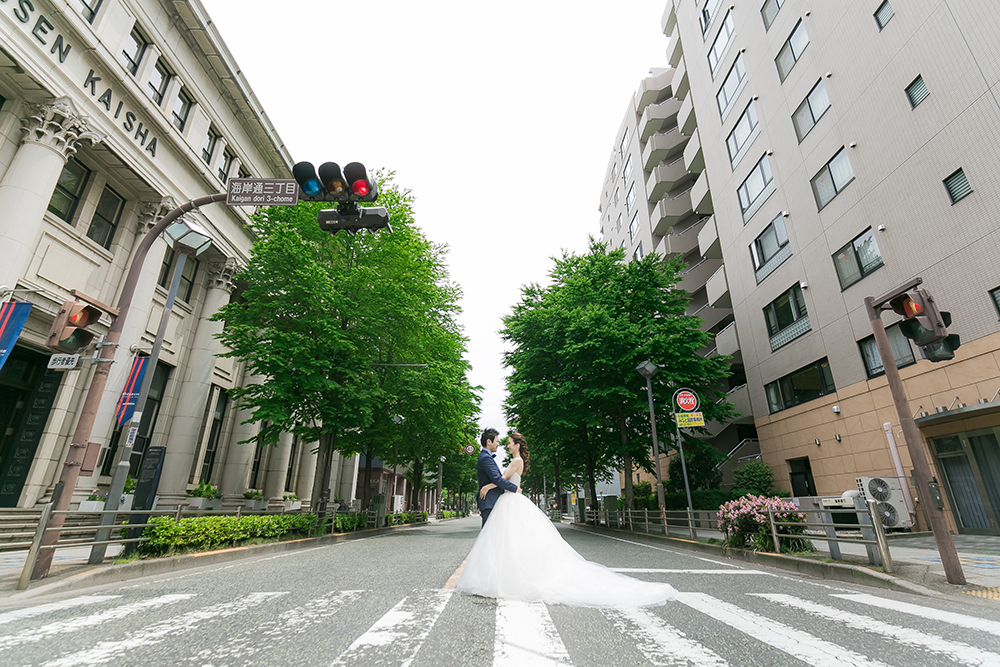 横浜・みなとみらいの前撮り/フォトウェディングのロケーション撮影 | ウェディングドレスにオススメな前撮りスポット。
