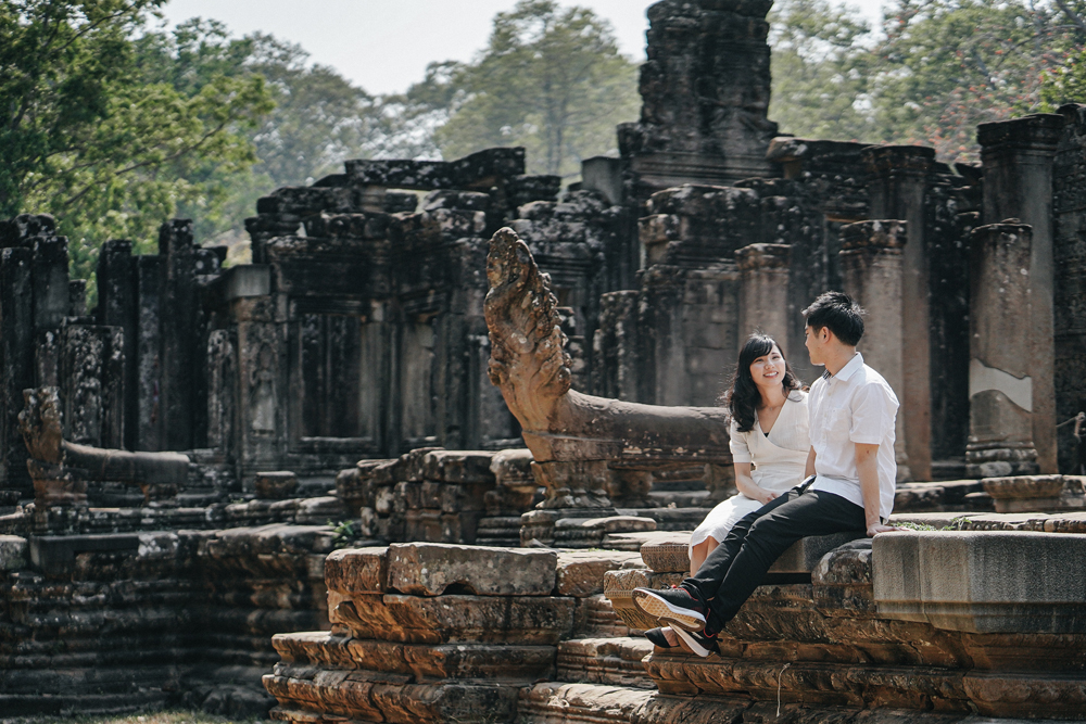 カンボジアの前撮り/フォトウェディングのロケーション撮影 | 壮大な世界遺産が広がるロケーションで。