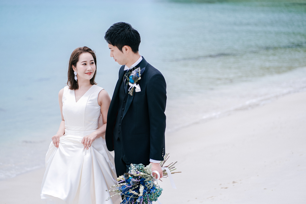 和歌山・白良浜の前撮り/フォトウェディングのロケーション撮影 | 和歌山の中でも前撮り撮影にオススメのビーチで。