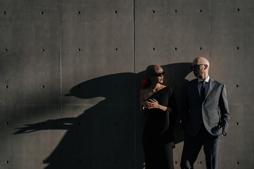 東京・代官山の前撮り/フォトウェディングのロケーション撮影 | おしゃれな街で、クールに決めた前撮りショット。