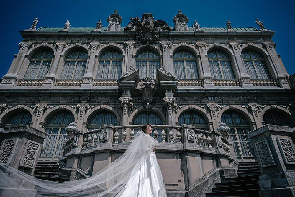 佐賀・有田ポーセリンパークの前撮り/フォトウェディングのロケーション撮影 | まるで海外で撮影をしたような写真を残すことができます。