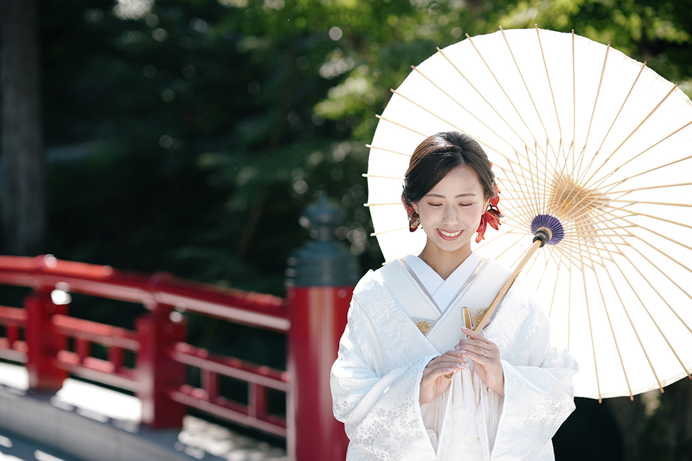 静岡・法多山尊永寺の前撮り/フォトウェディングのロケーション撮影 | 番傘を使って。
