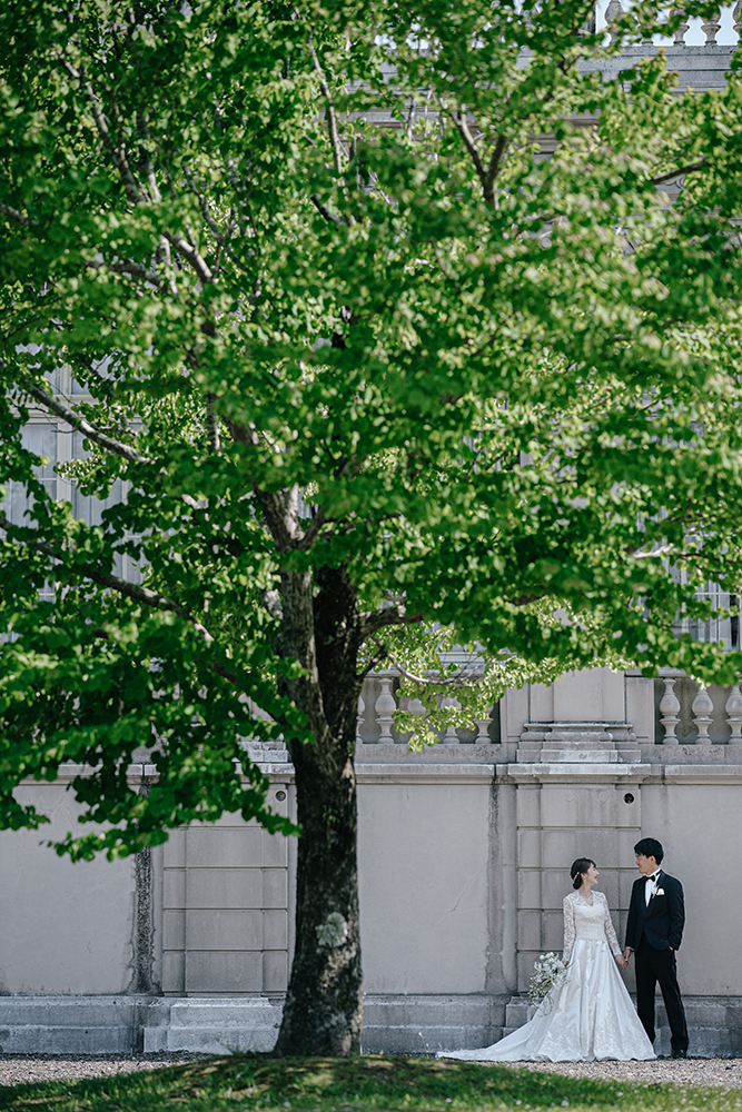 佐賀・有田ポーセリンパークの前撮り/フォトウェディングのロケーション撮影 | 自然も取り入れて。
