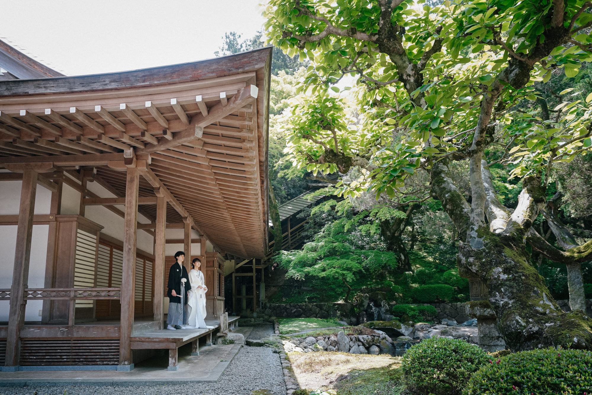 福岡・千如寺の前撮り/フォトウェディングのロケーション撮影 | 糸島にある静かなお寺。