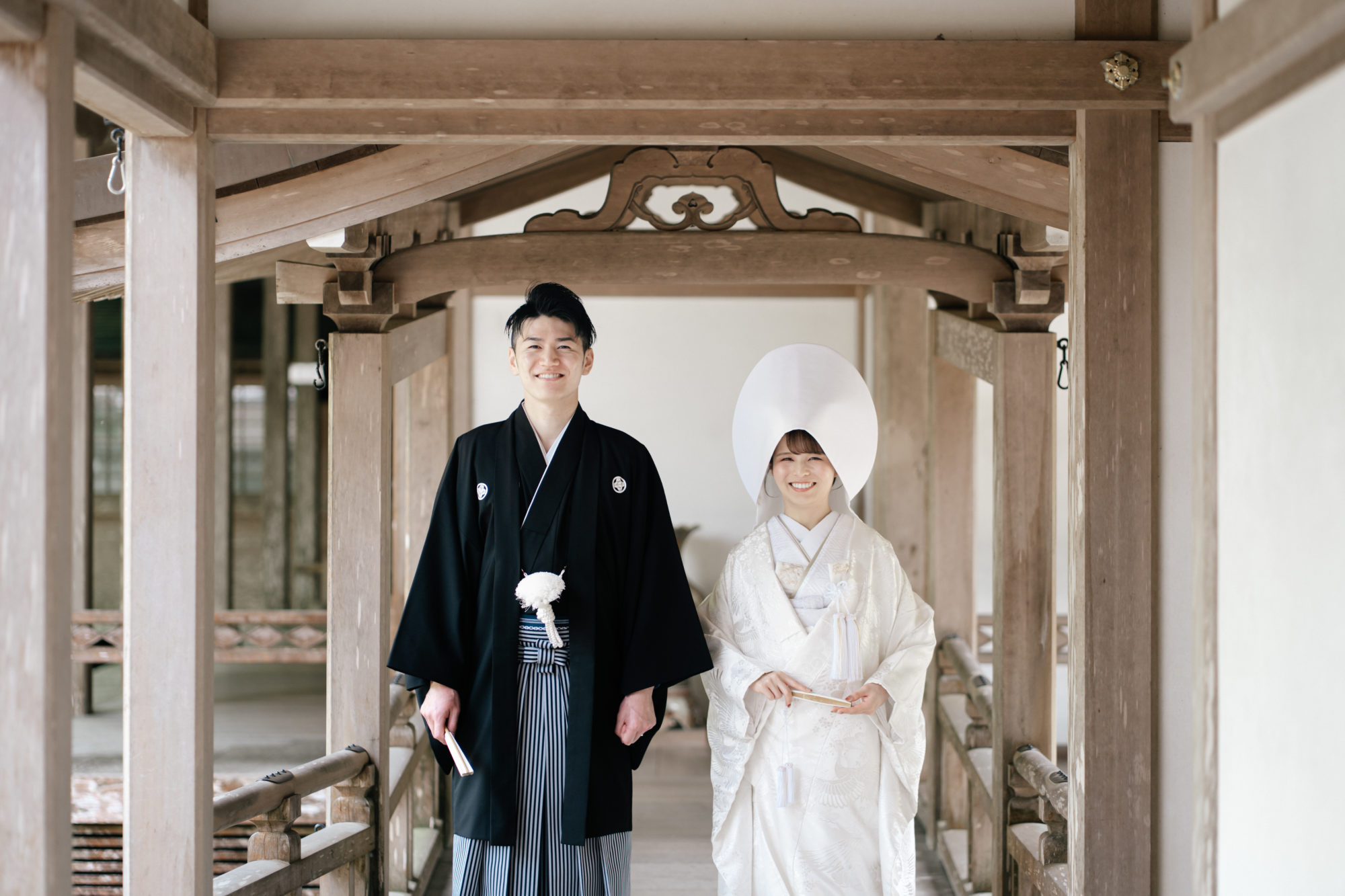 福岡・千如寺の前撮り/フォトウェディングのロケーション撮影 | 白無垢と綿帽子が映える、お寺での和装前撮り。