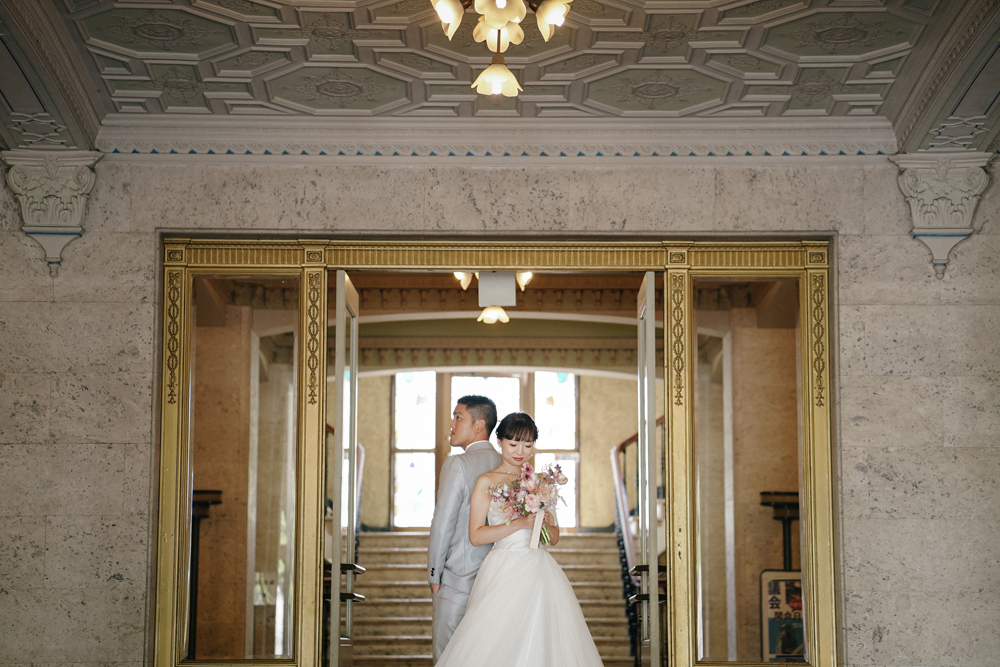 静岡・静岡市役所の前撮り/フォトウェディングのロケーション撮影 | 歴史感じる洋館で洋装前撮り。