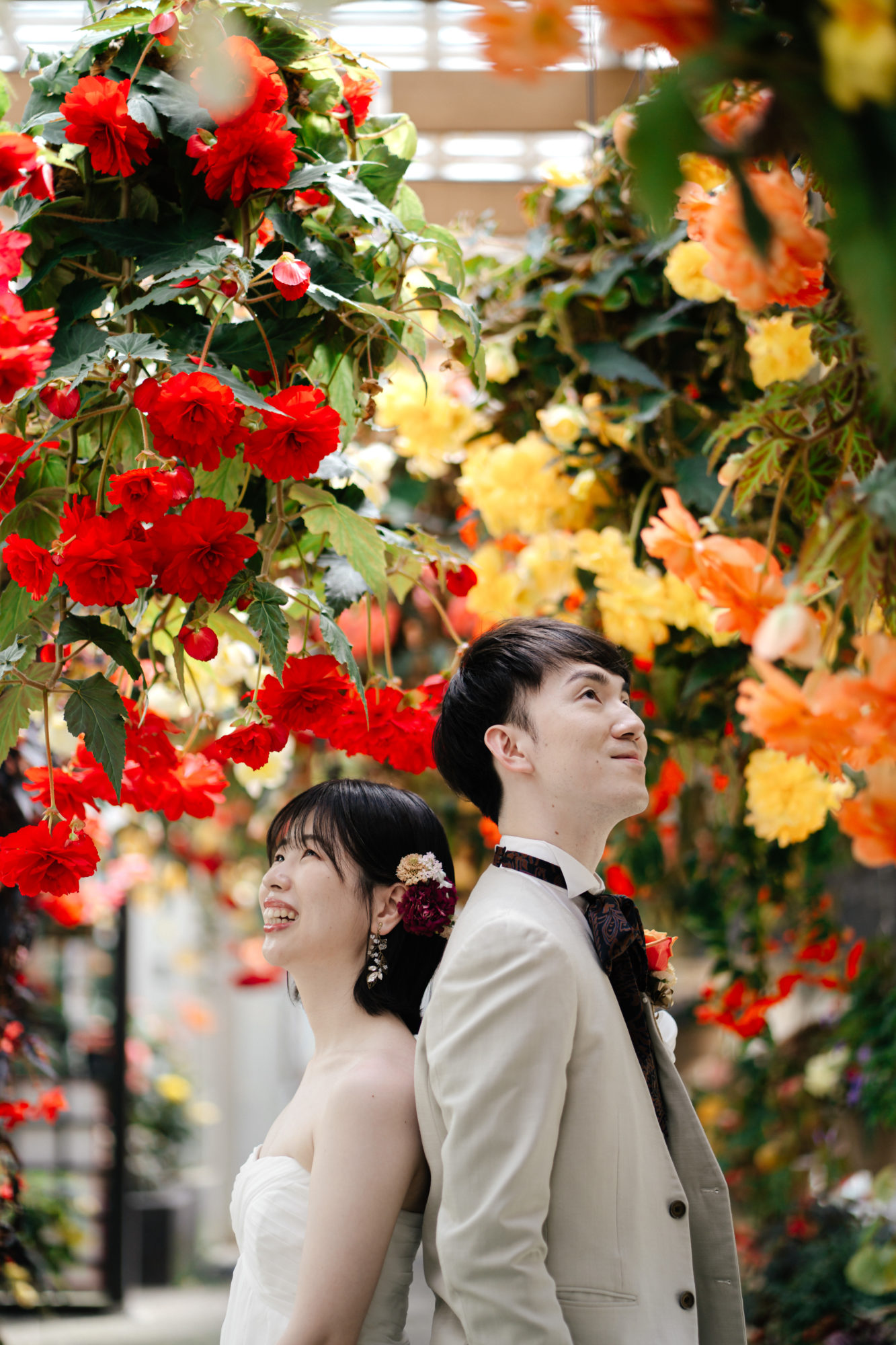 福岡・植物園の前撮り/フォトウェディングのロケーション撮影 | 植物園内の温室は年中四季折々の花々と共に撮影ができます。
